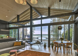 Modernes Massivholzhaus Polar, Große Fenster