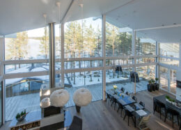 Modernes Massivholzhaus Polar 278, Große Fenster